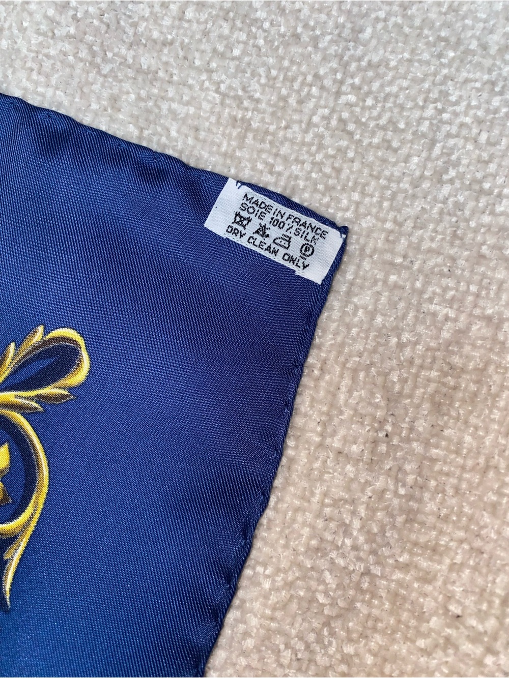 Hermès Dies et Hore Zodiac Astrology Silk Scarf Carré 90 Never Worn w/ Box 1998 - Picture 4 of 16